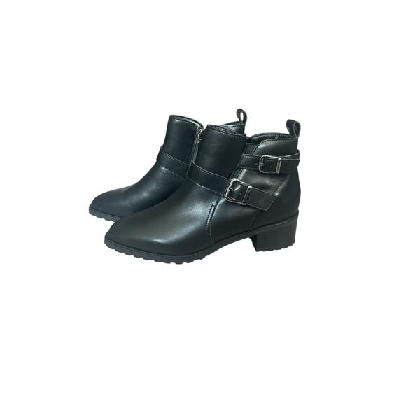 Blondo Shantel Black Leather Waterproof Buckle
Ankle Boots, Size 9M NWOT - Picture 1 of 8